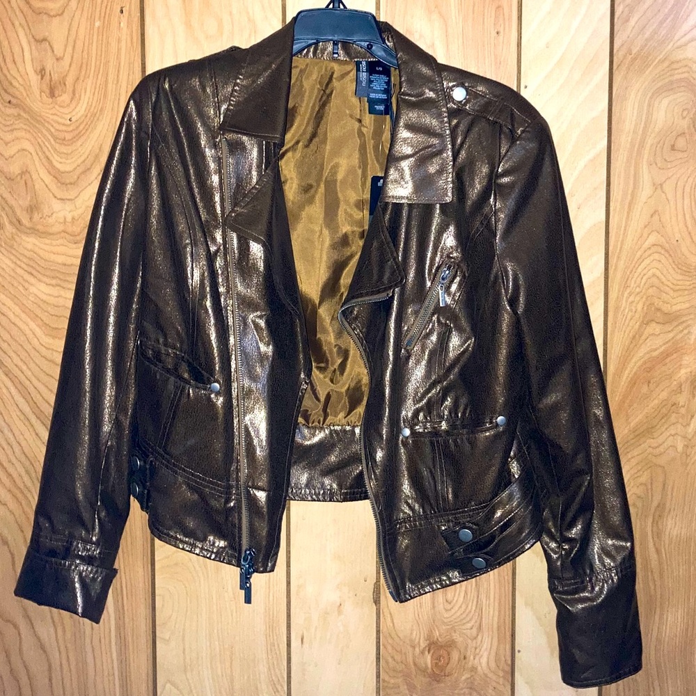 NWT Bisou Bisou women’s shiny brown jacket